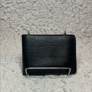 Louis Vuitton Men’s Epi Leather Bi-fold Slim Wallet in Black